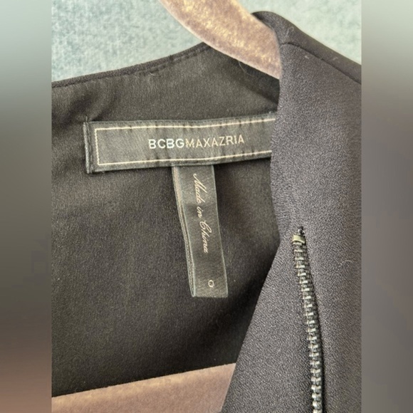 BCBGMaxAzria Black Mini Dress Size 0 or 2 sleeveless - Picture 3 of 6